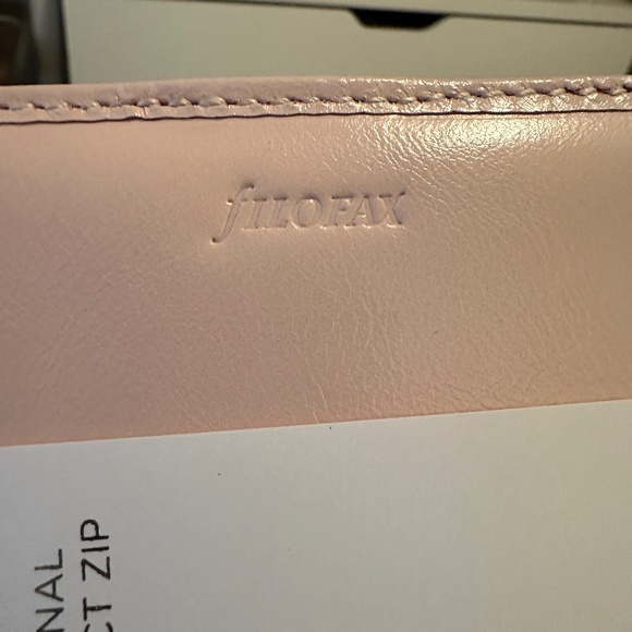 Filofax Malden Personal Compact Zip Leather Organizer - Picture 12 of 14